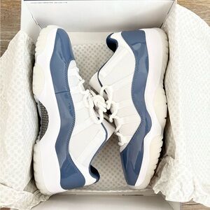 Jordan 11 Diffused Blue